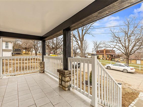 2nd image of 4039 Ruby Ave