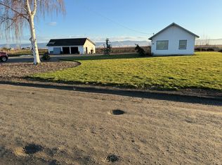 780 Apricot Rd, Grandview, WA 98930