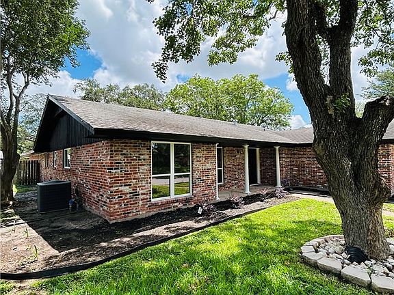 2nd image of 10722 Timbergrove Ln