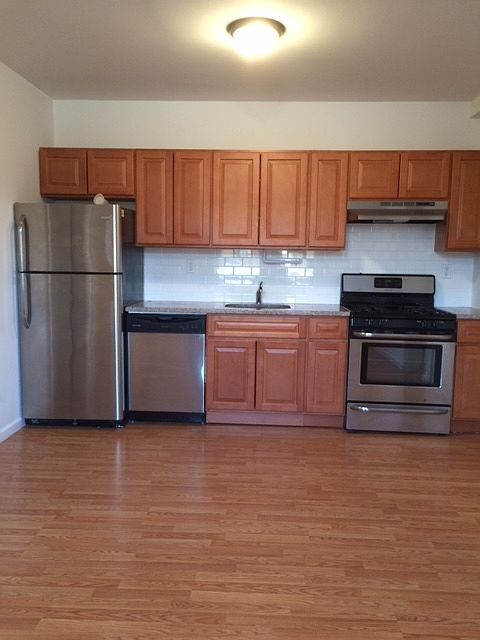 1st image of 3117 30th Ave #2F