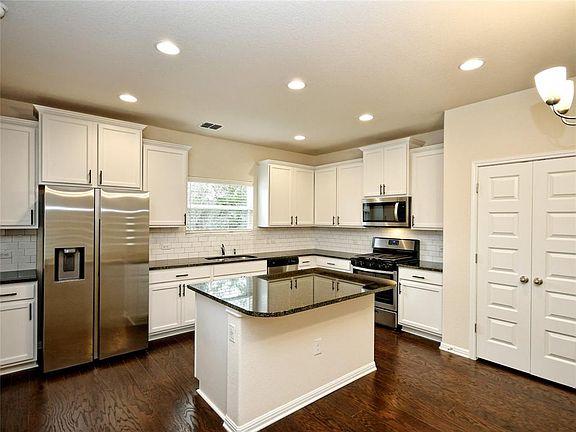 5th image of 10036 Dawn Pearl Dr