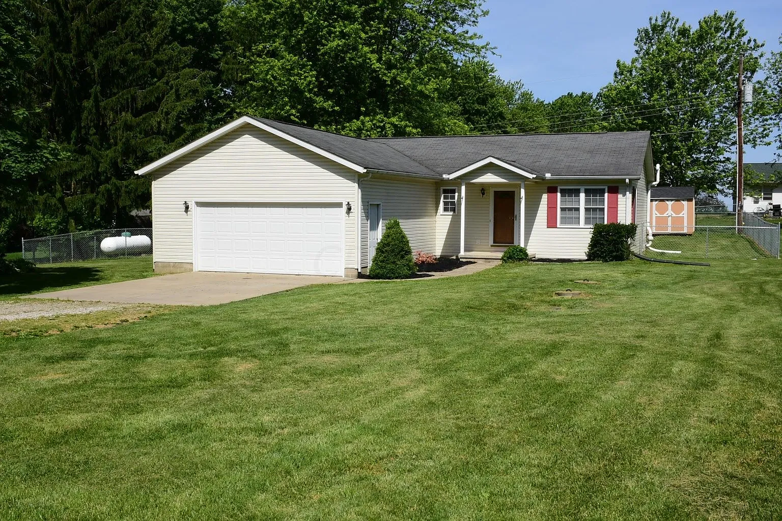 5623 Chillicothe Lancaster Rd SW photo 1