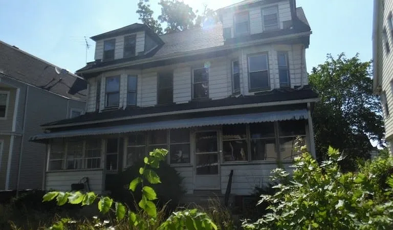 242 S Burnet St — Photo 23