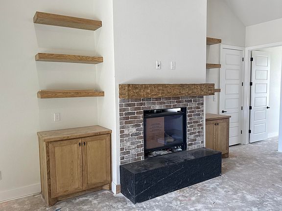 4th image of 7523 57th St