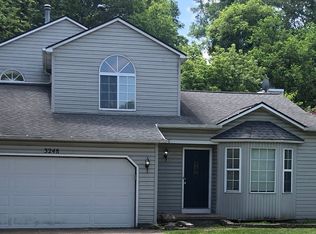 3248 Sandpoint Dr, Brighton, MI