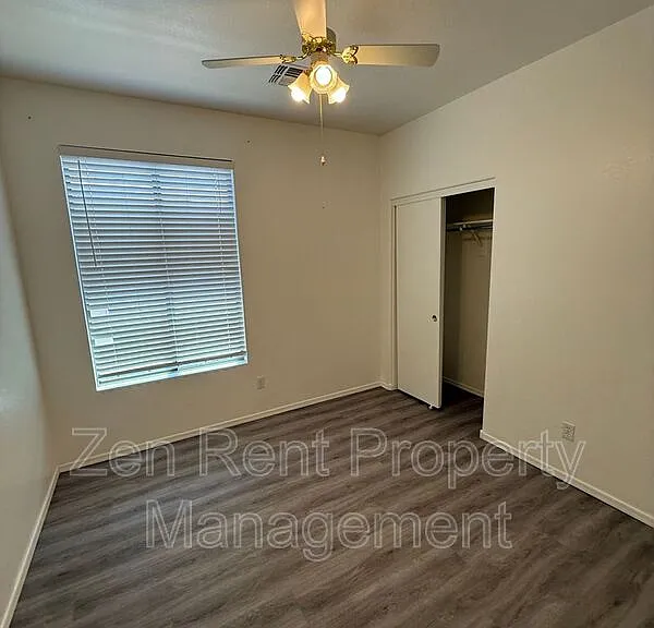 3102 W Belle Ave — Photo 11