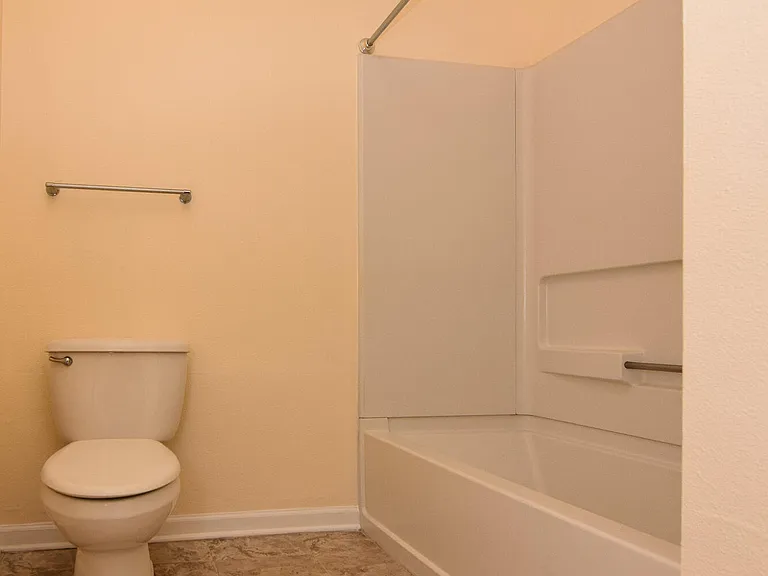 1481 Cambridge Lakes Dr — Photo 7