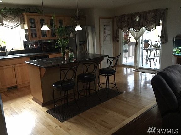 5th image of 6315 36th St NE