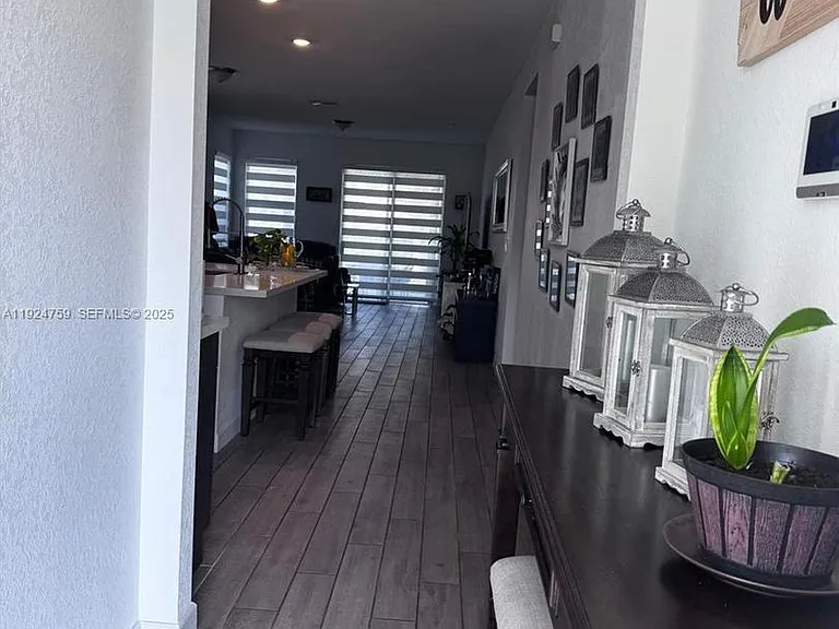 13201 SW 269th Ter — Photo 2