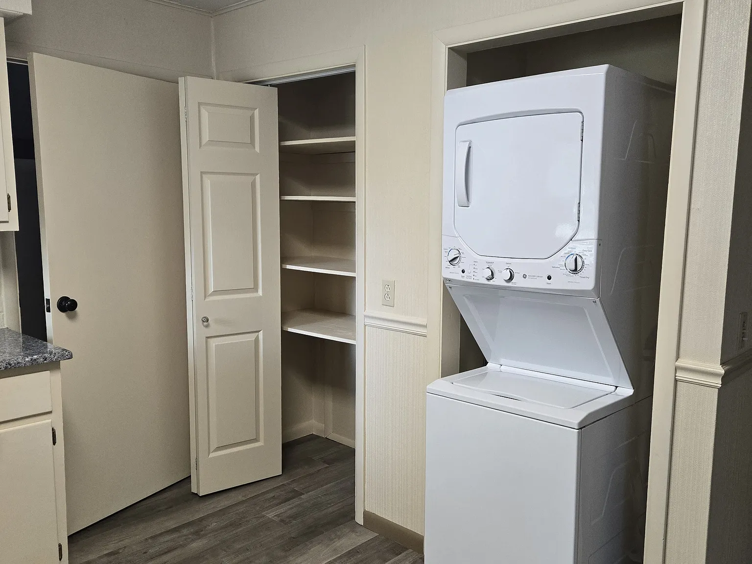 2 bed, 768 sqft, $1,000 — Photo 3