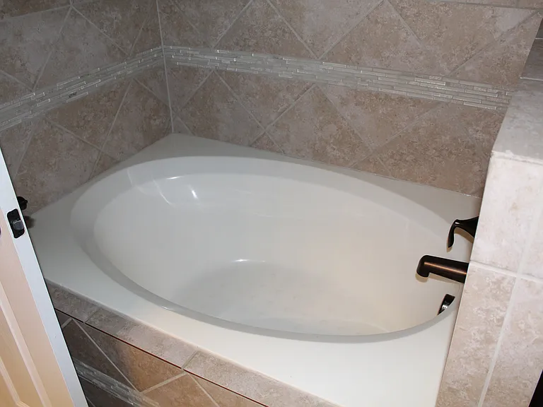 1322 Oriole Ct — Photo 16