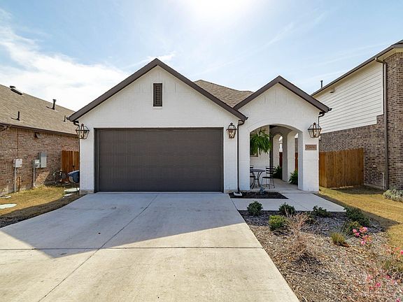 4th image of 22609 Bristlegrass Ln