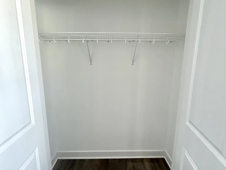 703 E Mount Vernon St #F — Photo 11