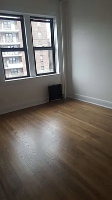 Rented by Smart NY Realty LLC | media 15