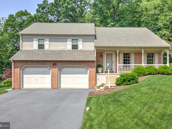 901 Hidden Hollow Dr, Gap, PA 17527