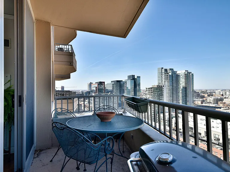200 N Jefferson St #2106 — Photo 19