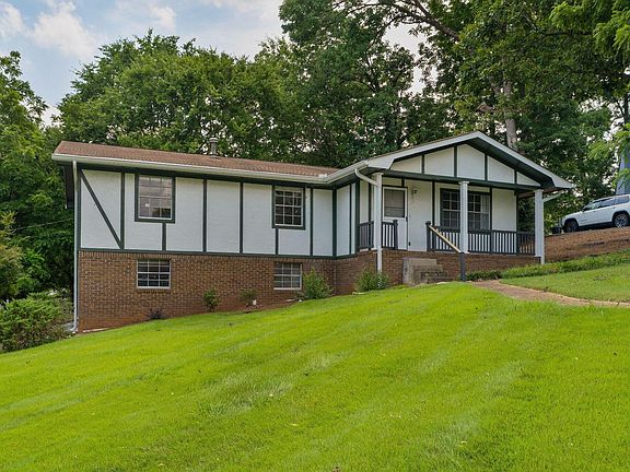 5th image of 922 Wesley Dr