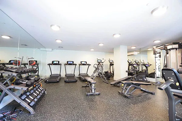 Rented by Artur Gutman, LREB | media 20