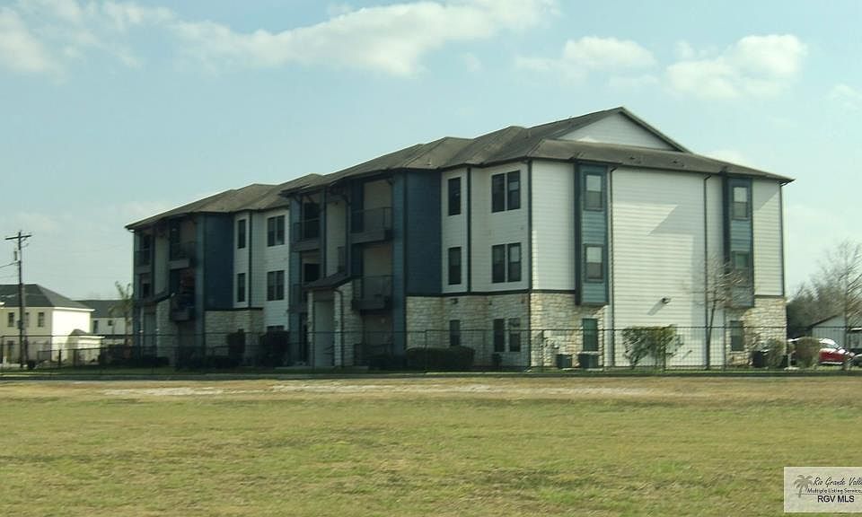 1st image of 902 S Palm Court Dr #1