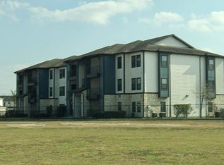 902 S Palm Court Dr #1, Harlingen, TX 78552