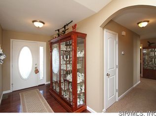 1178 Larkspur Dr, Mascoutah, IL