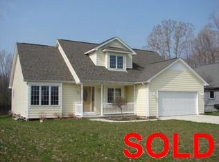 7823 E Cherokee Rd, Syracuse, IN 46567