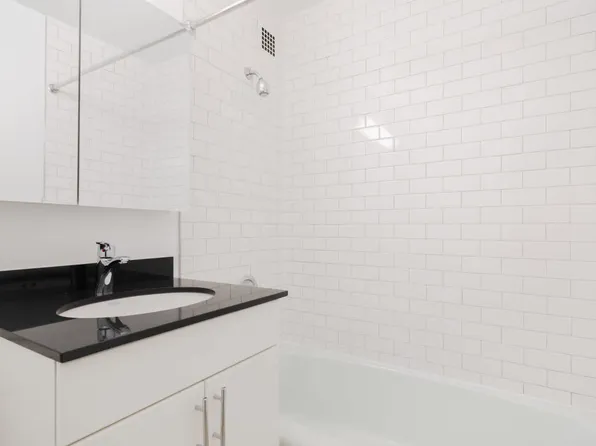 245 E. 40th Street image 11 of 36