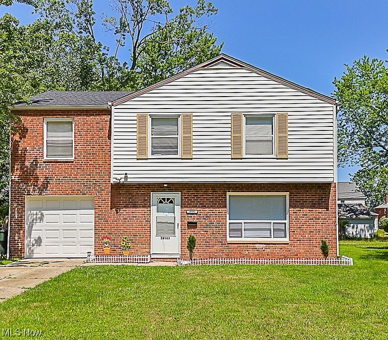 1st image of 28161 Tremaine Dr