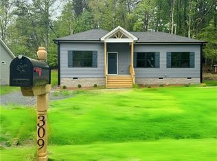 309 Charlie St, Eden, NC 27288