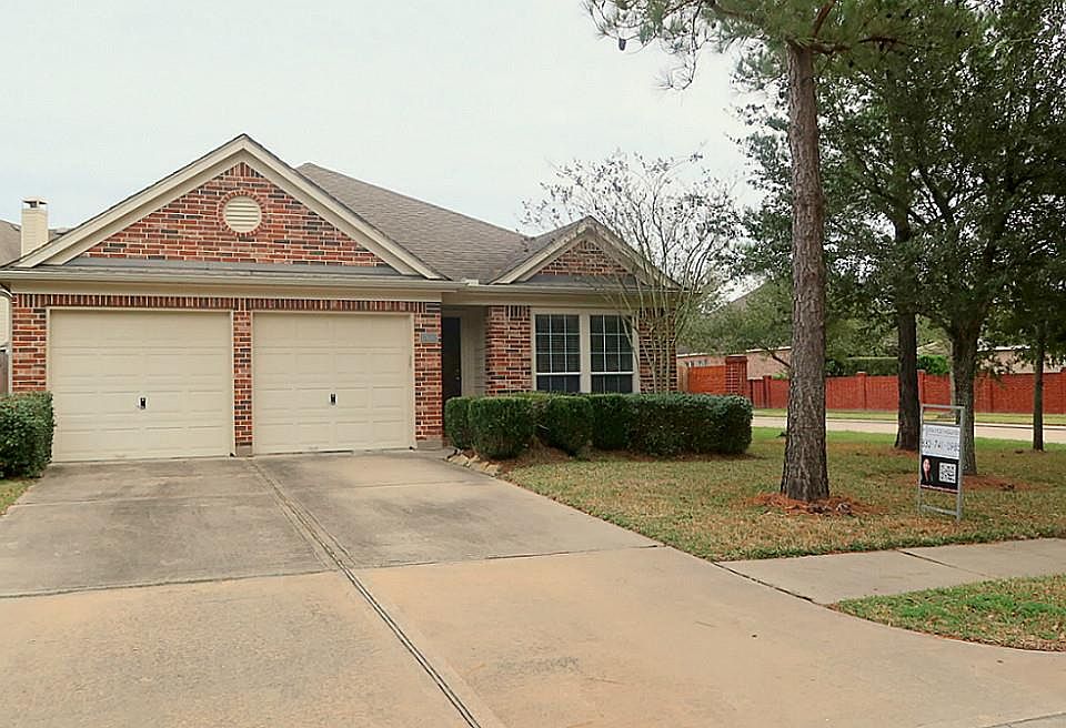 1st image of 17602 Haywood Oaks Dr