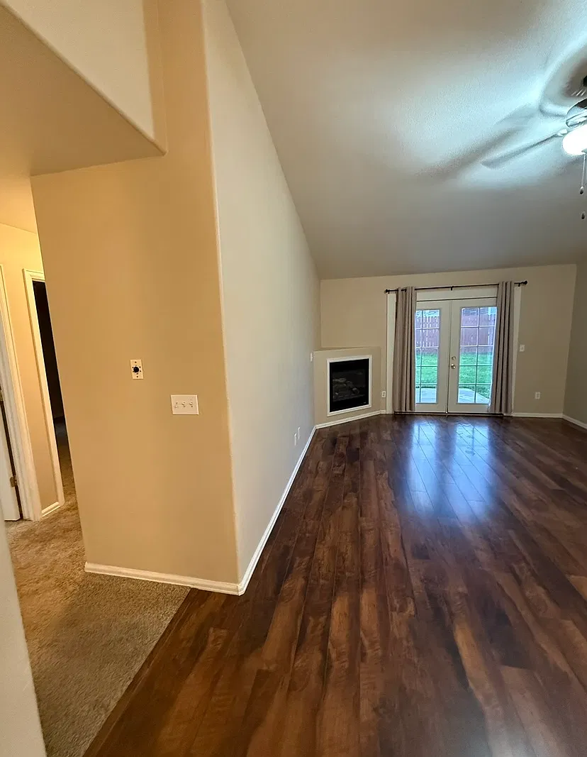 4 bed, 1384 sqft, $2,195 — Photo 4
