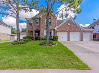 2861 Cool Spring Ln, Dickinson, TX 77539
