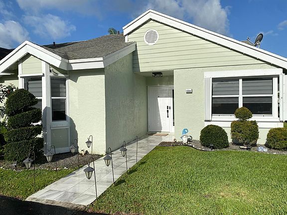 2nd image of 1101 SW 111th Terrace