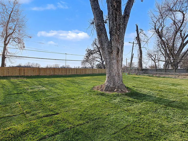 3916 Ella St — Photo 38