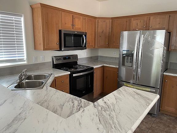 3rd image of 200 E Ivanhoe St #24