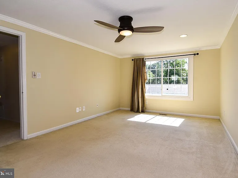 4037 Broadwire Dr — Photo 34