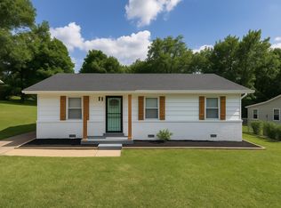 11 W Rollins Rd, Memphis, TN 38109
