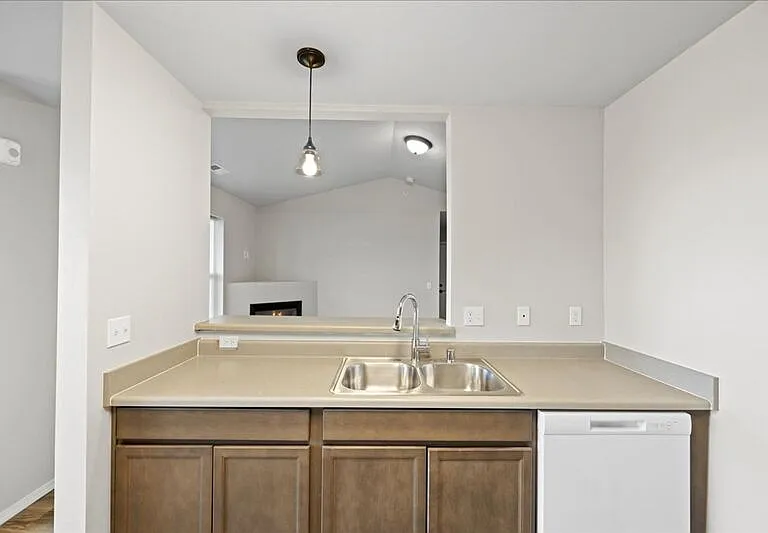 6405H Chapel Hill Blvd #H201 — Photo 7