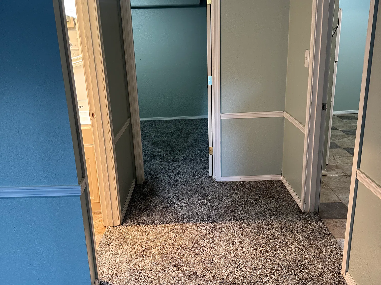 NE Valley Ridge Dr, Newport — Photo 2