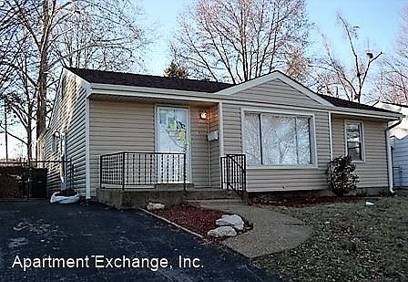 1st image of 115 Chateau Dr