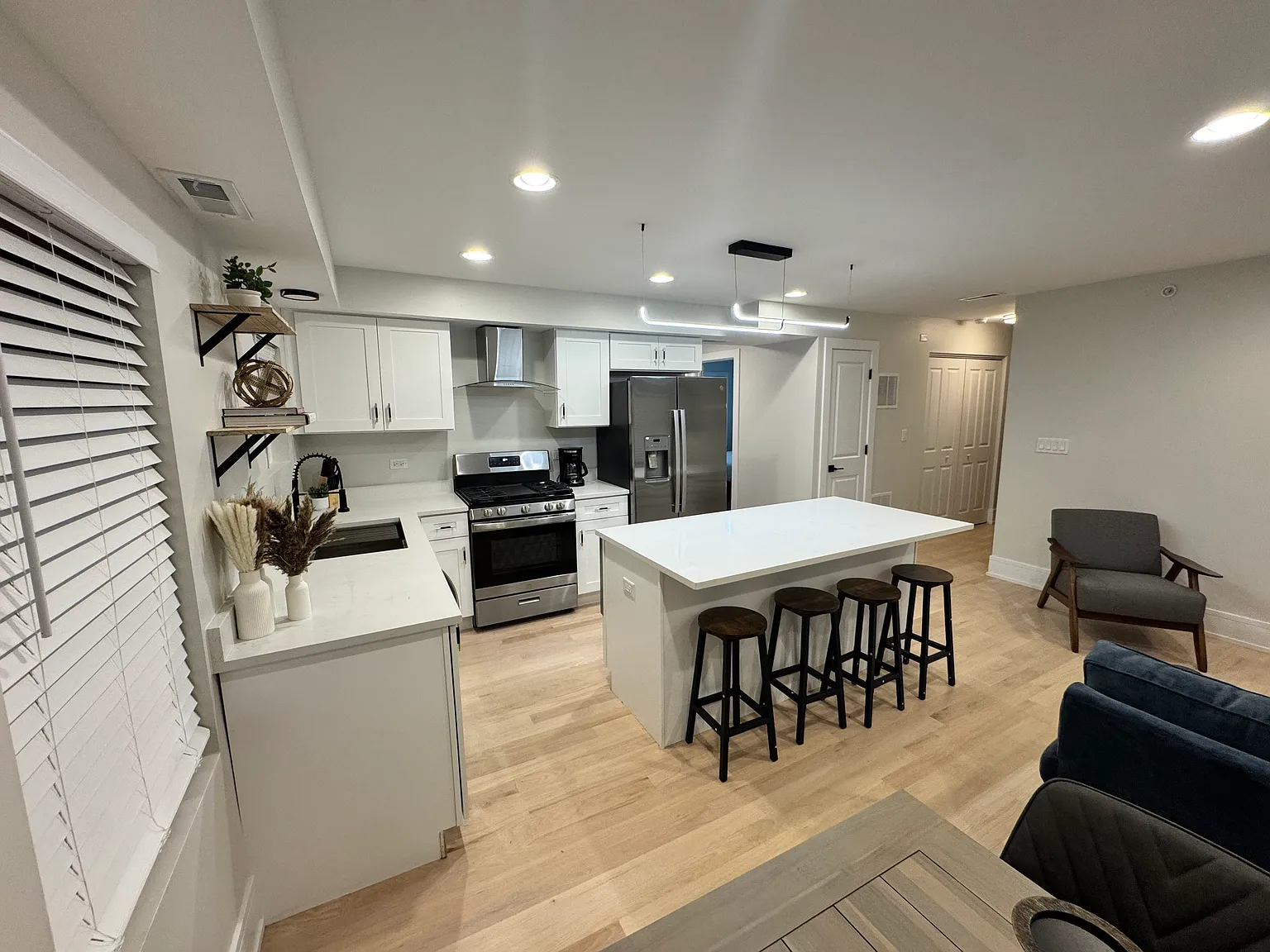 3 bed, 2.5 bath, $2,719 — Photo 3