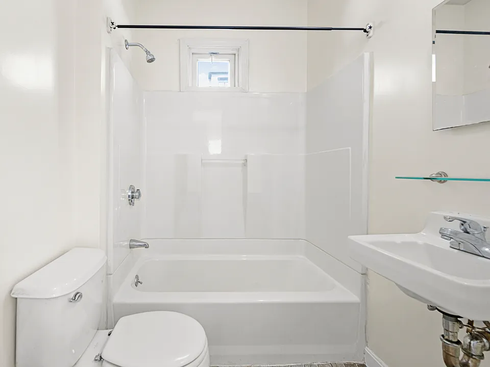 8 Richardson St #2A