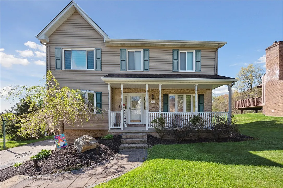 475 Pinion Dr photo 1