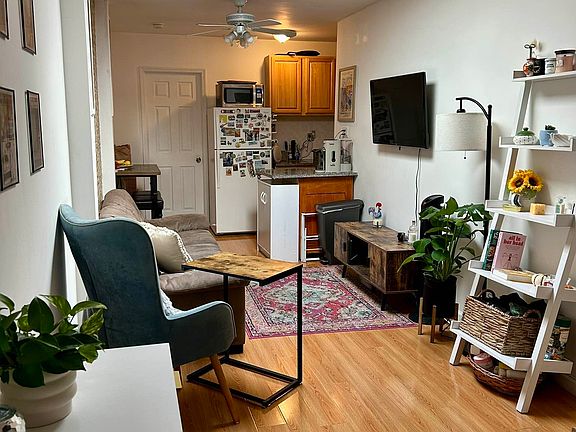2nd image of 173 N 8th St APT 3R