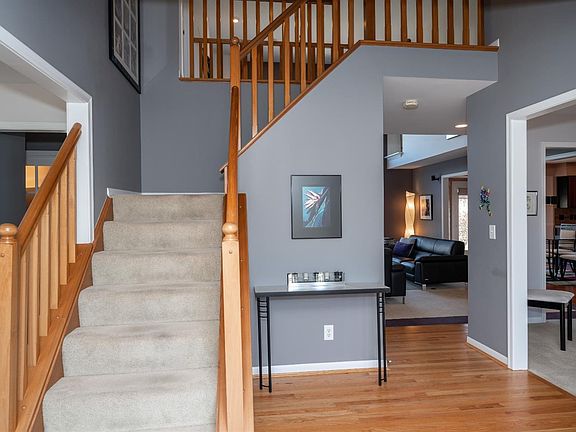 5th image of 7678 Cove View Dr