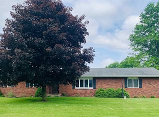1810 Ironwood Dr, Warsaw, IN