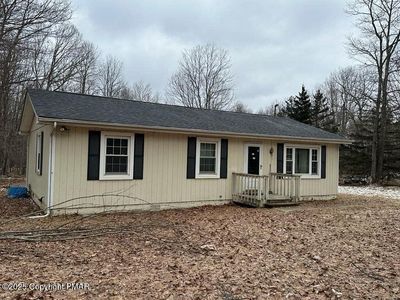 395 Sullivan Trl, Long Pond, PA, 18334