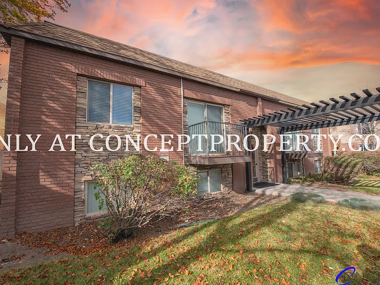 Cottonwood Heights — Photo 44