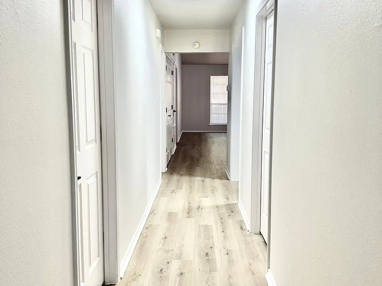120 S McKown Ave #B — Photo 15
