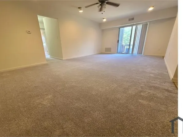 3810 Windsor Mill Rd #305, Baltimore, MD 21216